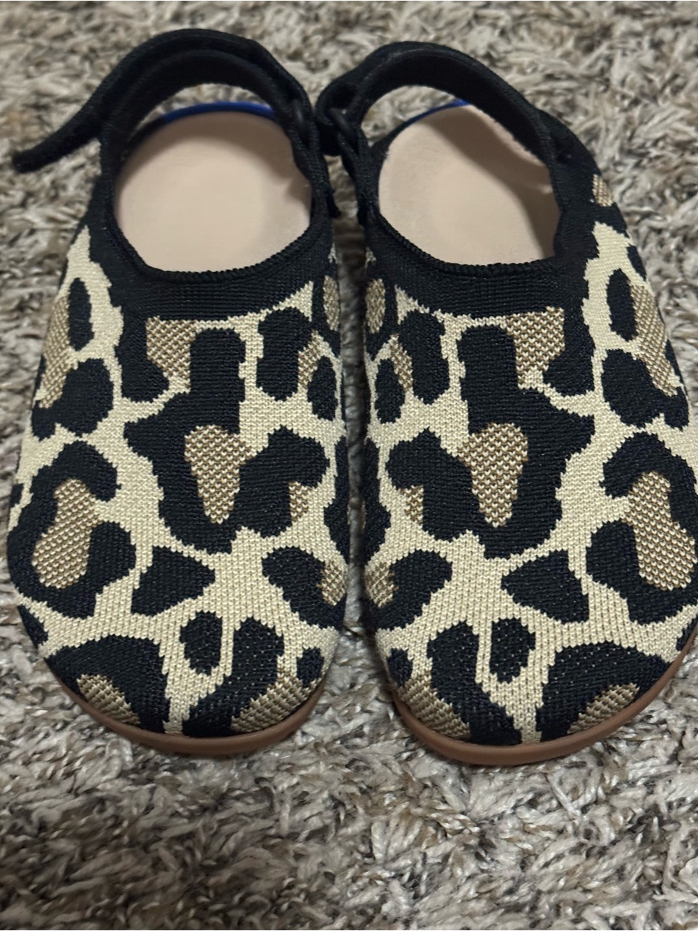 Cheetah desert cat print Rothy’s size 13